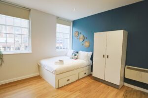 Flat 11, Harford House,  Frogmore Street, Bristol