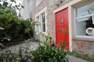 Garden Flat,  Clarendon Road, Bristol